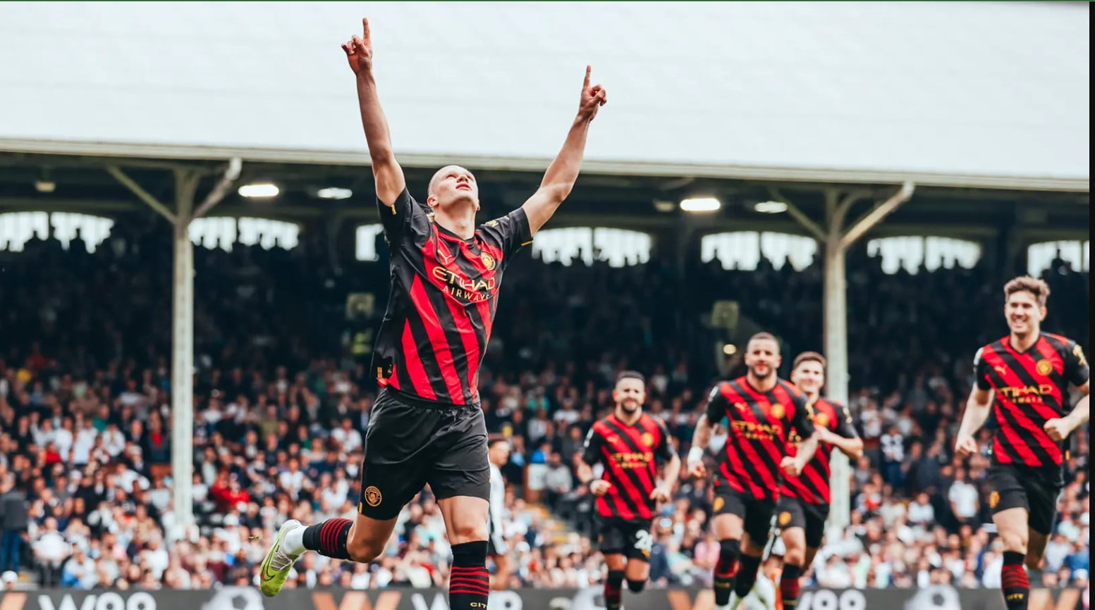 Haaland lại tiếp tục phong độ hủy diệt của mình với bàn thắng thứ 50 trong mùa giải