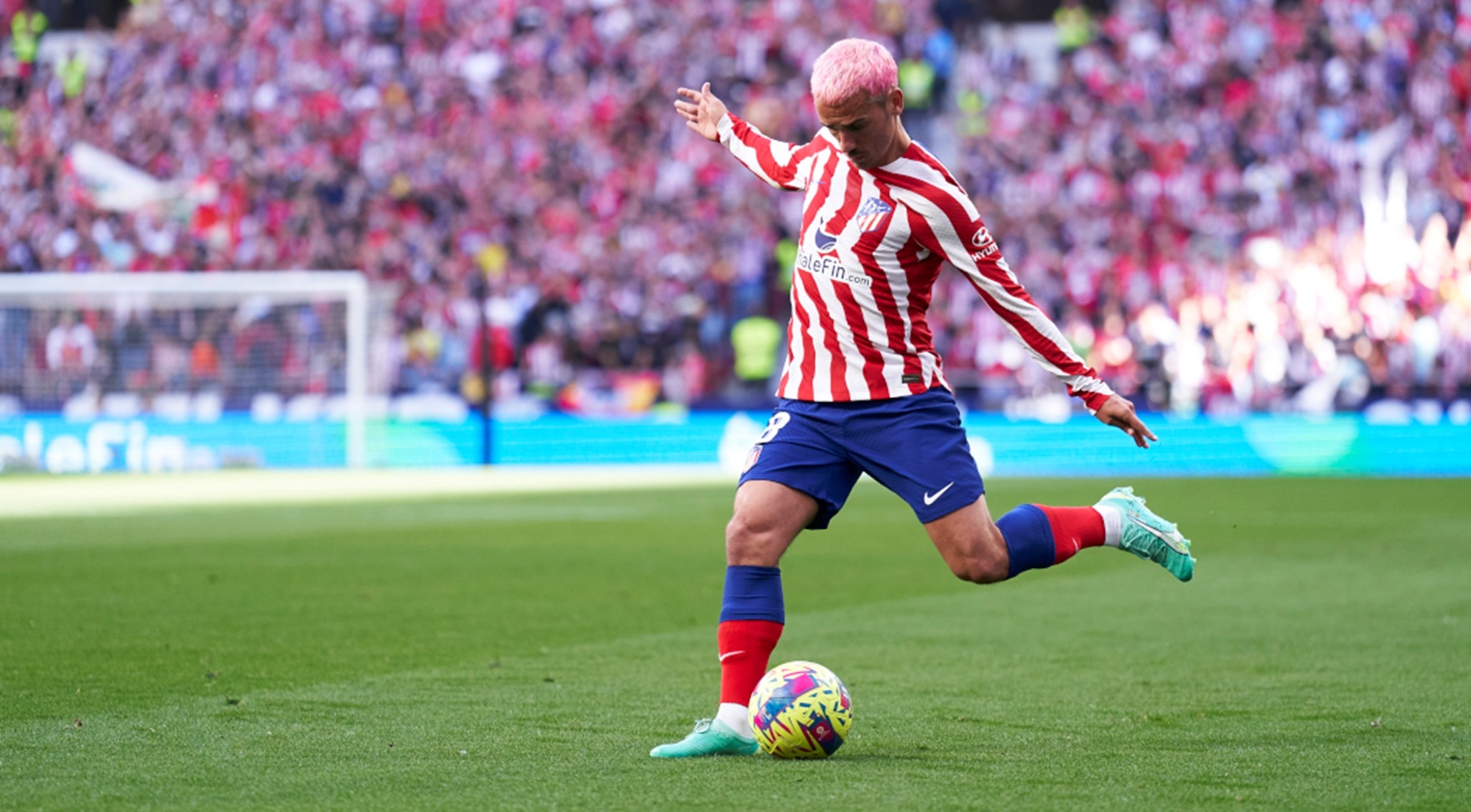 Sau khi được Atletico chính thức mua đứt, Hoàng tử bé đã hồi sinh một cách mạnh mẽ